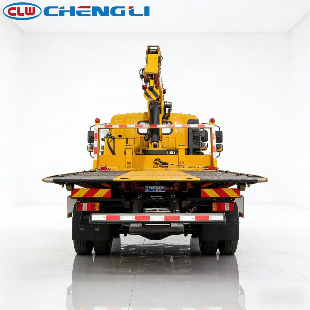 12-Ton Tri-Ring Wrecker with Crane