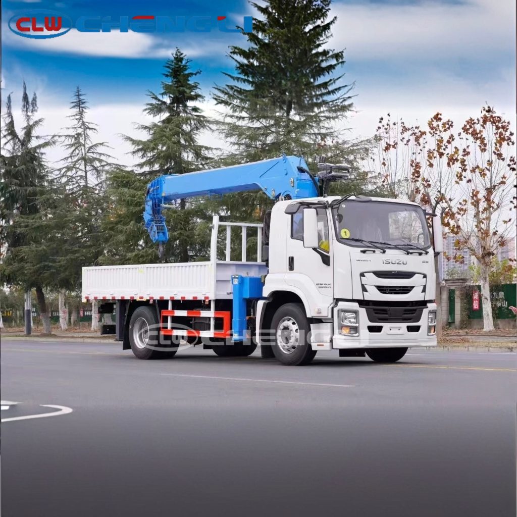 ISUZU 10 ton truck mounted crane 45 degree perspective