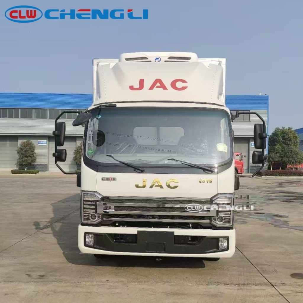 JAC S7 4x2 refrigerated truck