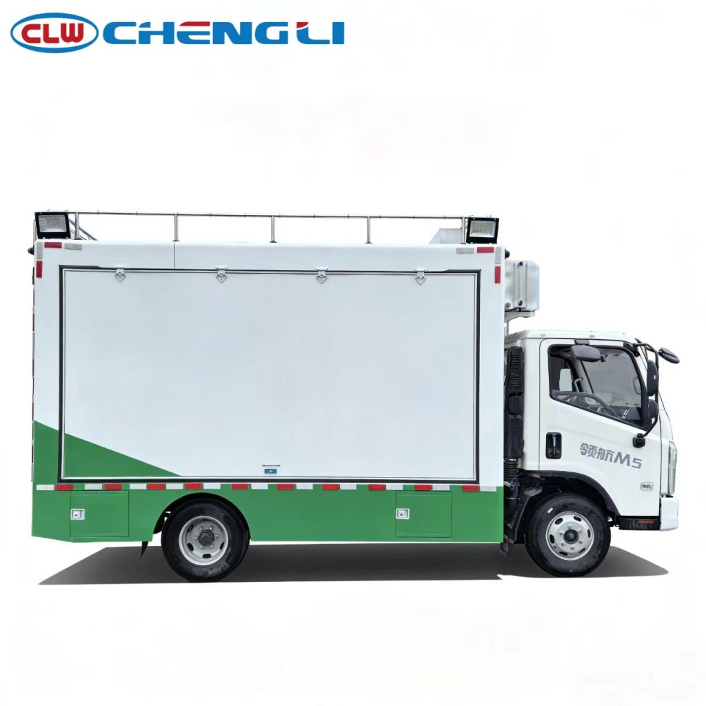 Medium FOTON Food Truck
